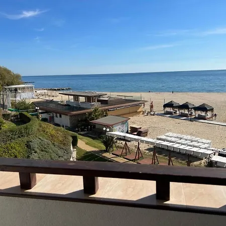 Arena Sea View Apartment